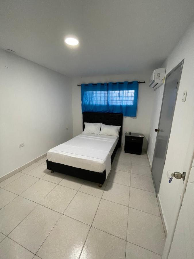 Mondieu Hostel バランキージャ エクステリア 写真